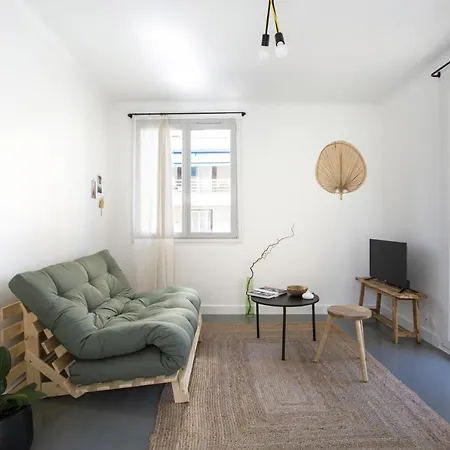 Appartement Centre D'antibes - 2 Chambres Avec Parking *