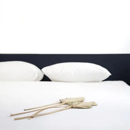 Appartement Centre D'antibes - 2 Chambres Avec Parking *