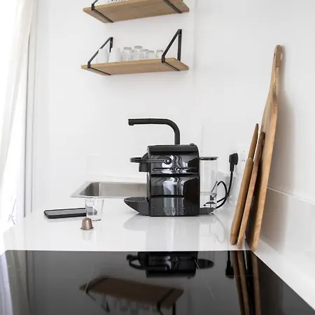 Apartment Centre D'antibes - 2 Chambres Avec Parking *