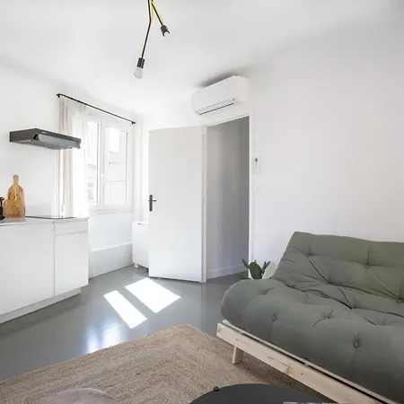 Centre D'antibes - 2 Chambres Avec Parking *