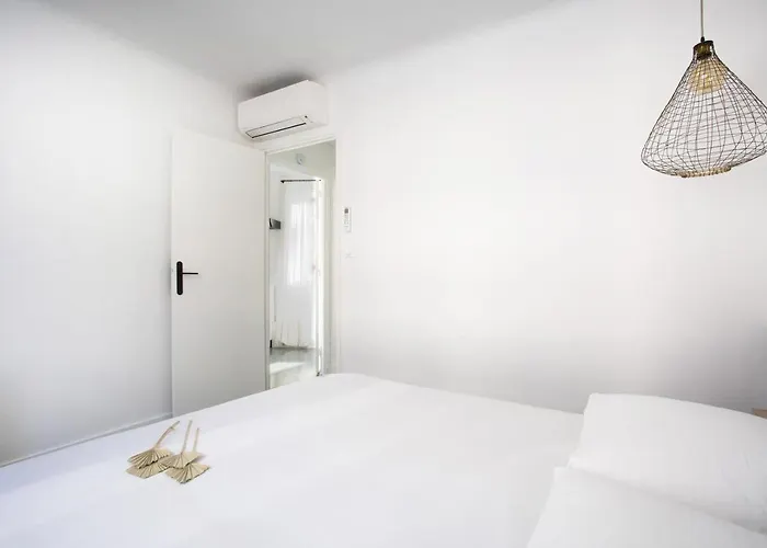 Centre D'antibes - 2 Chambres Avec Parking Antibes